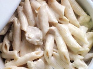 مكرونة بكريمة